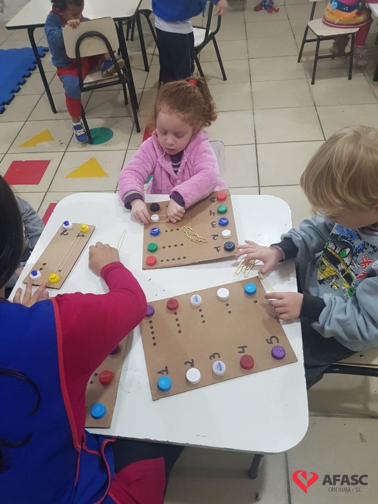 3 jogos matemáticos para educação infantil para confeccionar